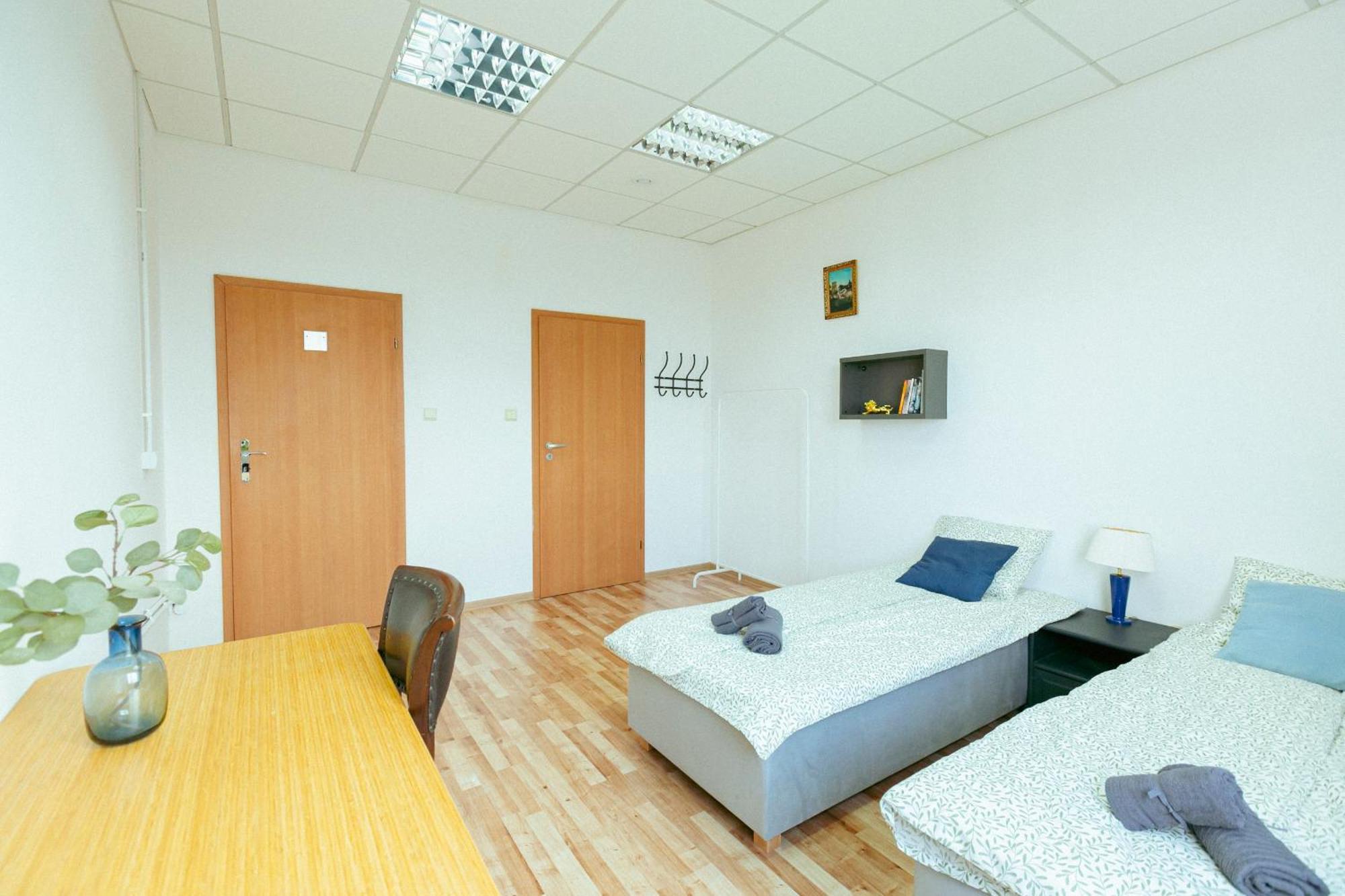Hostel Metro Kabaty Warsaw Luaran gambar